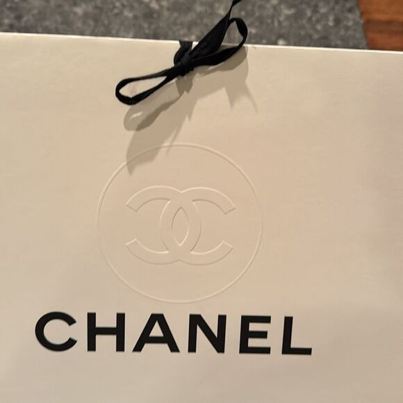 Chanel logo embossed ribbon tie portfolio/document jacket/folder. Woven binding. - Picture 6 of 9